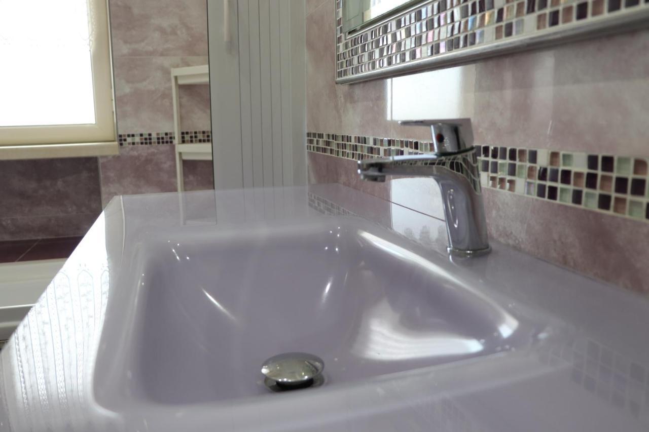 B&B Francesco Fly Napoli Eksteriør bilde