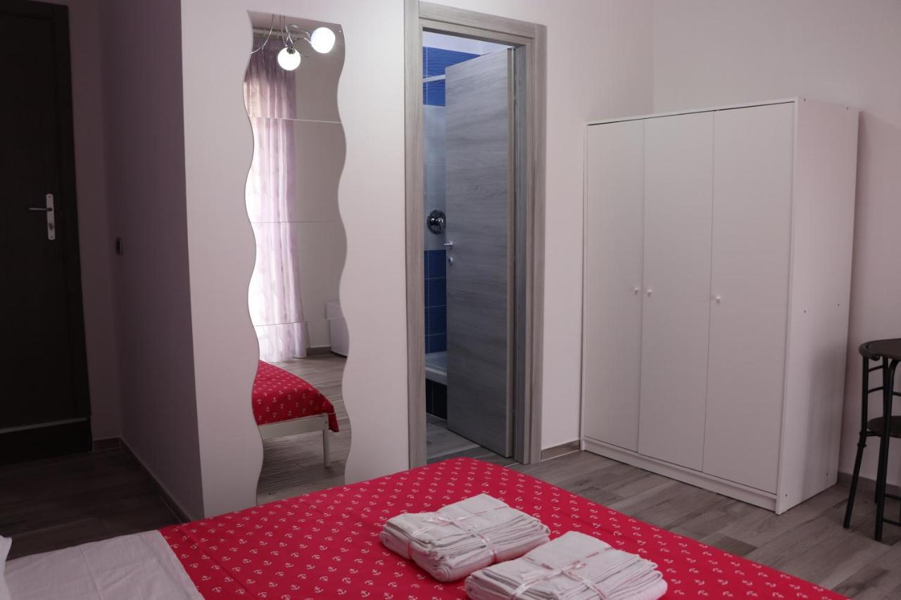 B&B Francesco Fly Napoli Eksteriør bilde