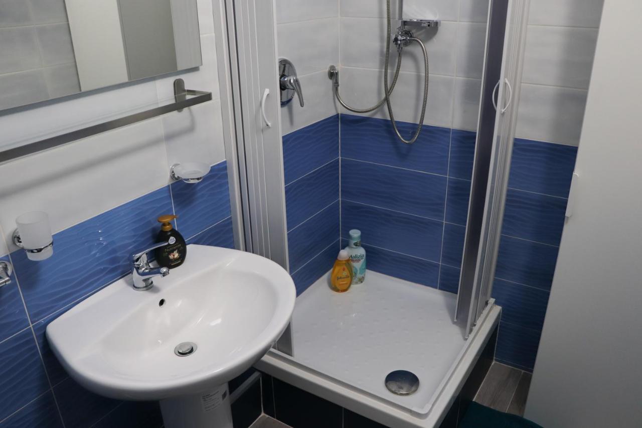 B&B Francesco Fly Napoli Eksteriør bilde